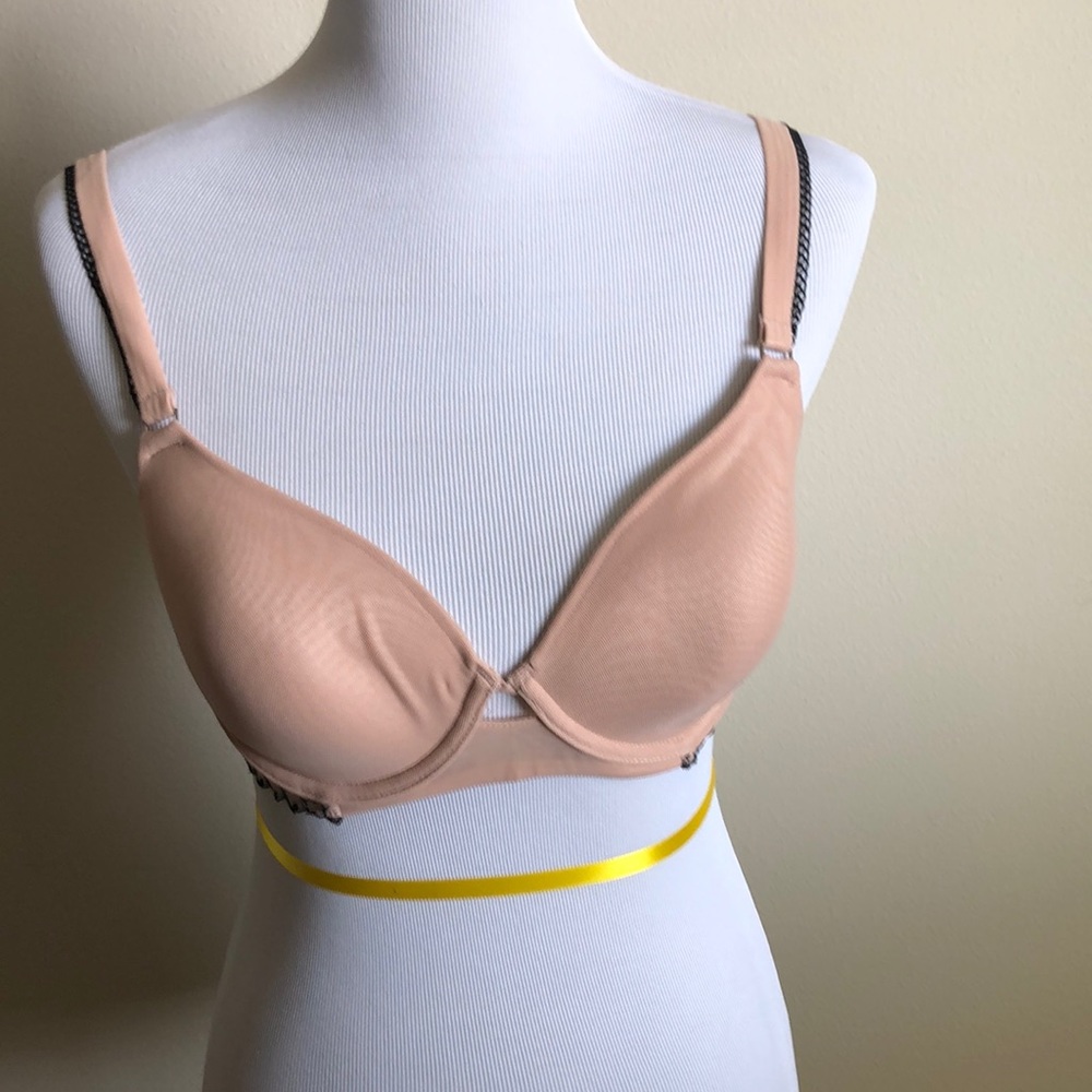 T-shirt bra